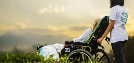 Pflege im Ausland: Meist billiger und besser