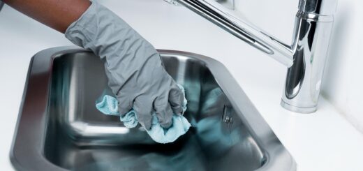 Haushaltshilfe: Wenn für Senioren und Kranke alles zu viel wird